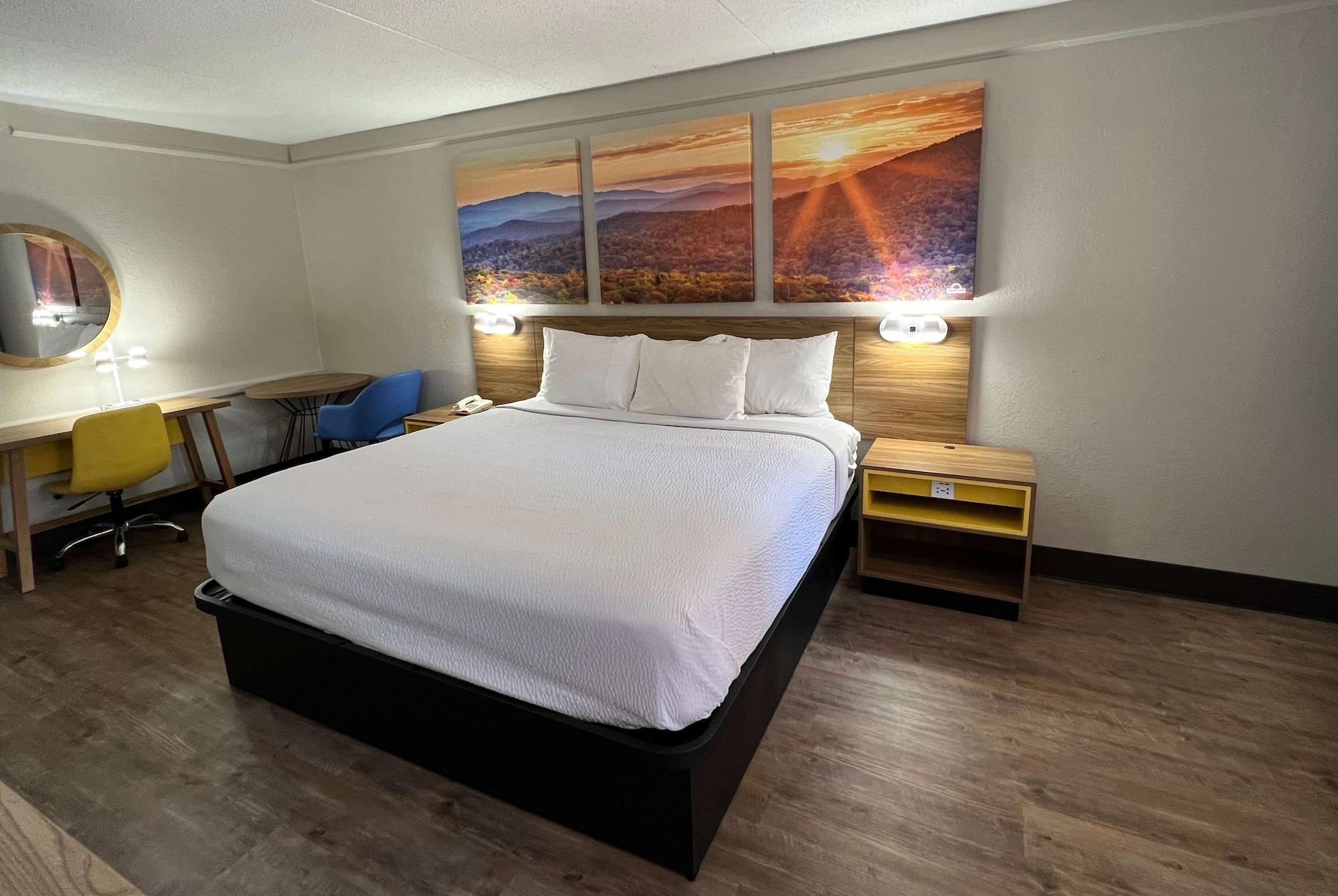Days Inn By Wyndham Birmingham/West Esterno foto